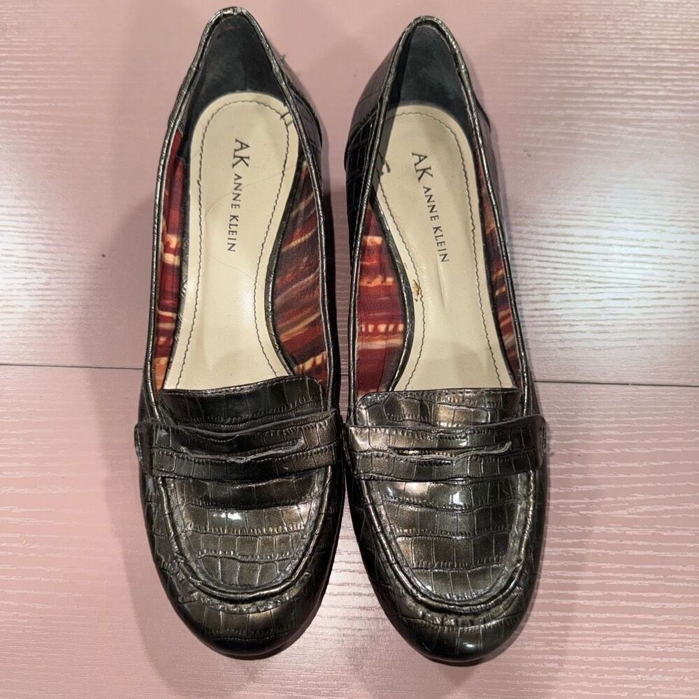 Anne Klein wedge loafer Metallic Pewter size 7